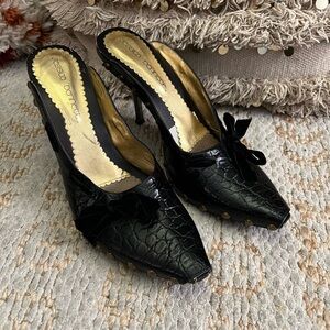 Unique kitten heel mules